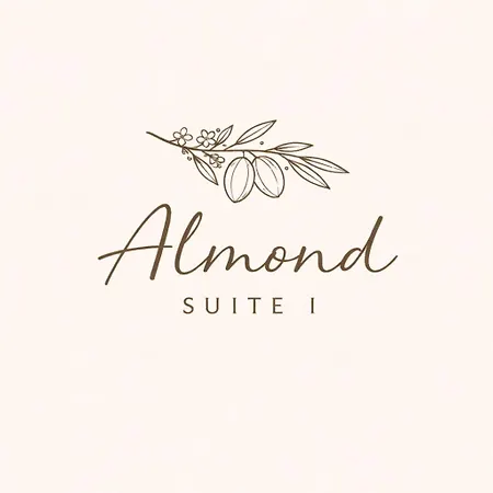 Almond Jacuzzi - Private Indoor Jacuzzi - Self Check-in - Free & Easy Street Parking 테살로니키