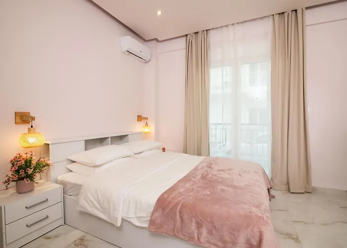 Almond דירה