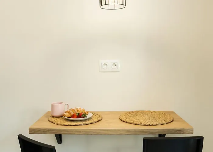 Apartament Almond Jacuzzi - Private Jacuzzi - Self Check-in - Free & Easy Street Parking Saloniki