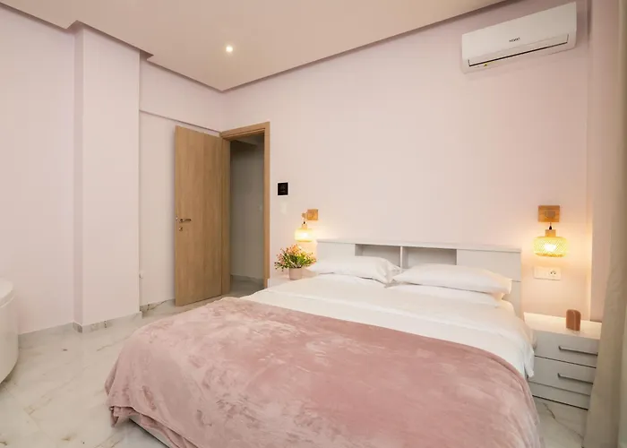 דירה Almond Jacuzzi - Private Jacuzzi - Self Check-in - Free & Easy Street Parking סלוניקי