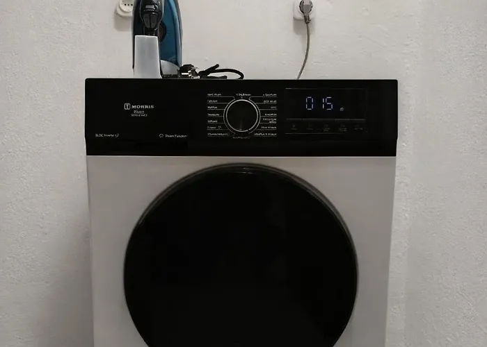 דירה Almond Jacuzzi - Private Jacuzzi - Self Check-in - Free & Easy Street Parking סלוניקי
