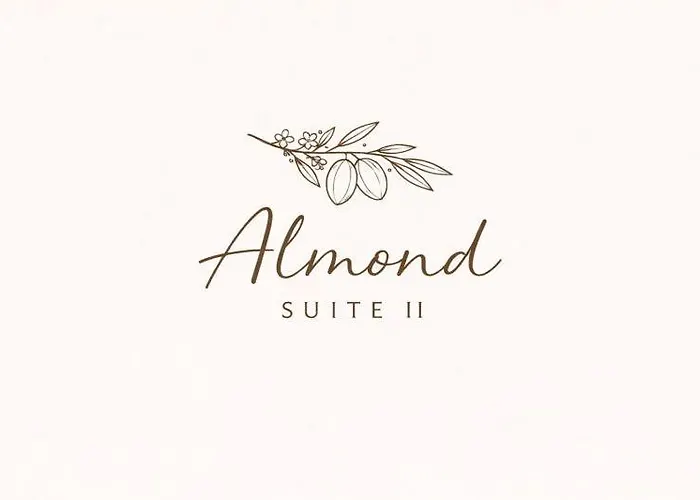 Almond Jacuzzi - Private Jacuzzi - Self Check-in - Free & Easy Street Parking * Saloniki
