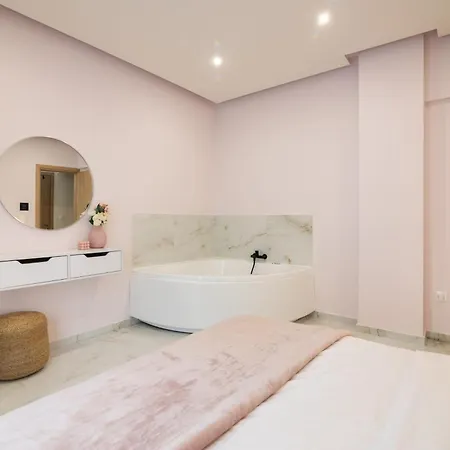 Appartamento Almond Jacuzzi - Private Indoor Jacuzzi - Self Check-in - Free & Easy Street Parking Salonicco